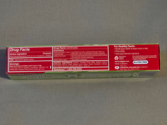 Colgate Sparkling White Mint Zing Toothpaste – 4 oz